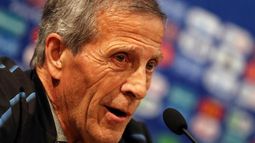 Proponen que explanada de IM lleve el nombre de Tabárez