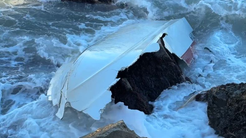 Prefectura rescató a tripulantes de una embarcación que se dio vuelta de campana en La Paloma