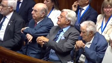 Orsi agradeció a los seis expresidentes por alimentar y cuidar la democracia en los 40 años