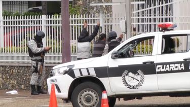 unas 20 personas detenidas tras varios allanamientos durante operacion sauce