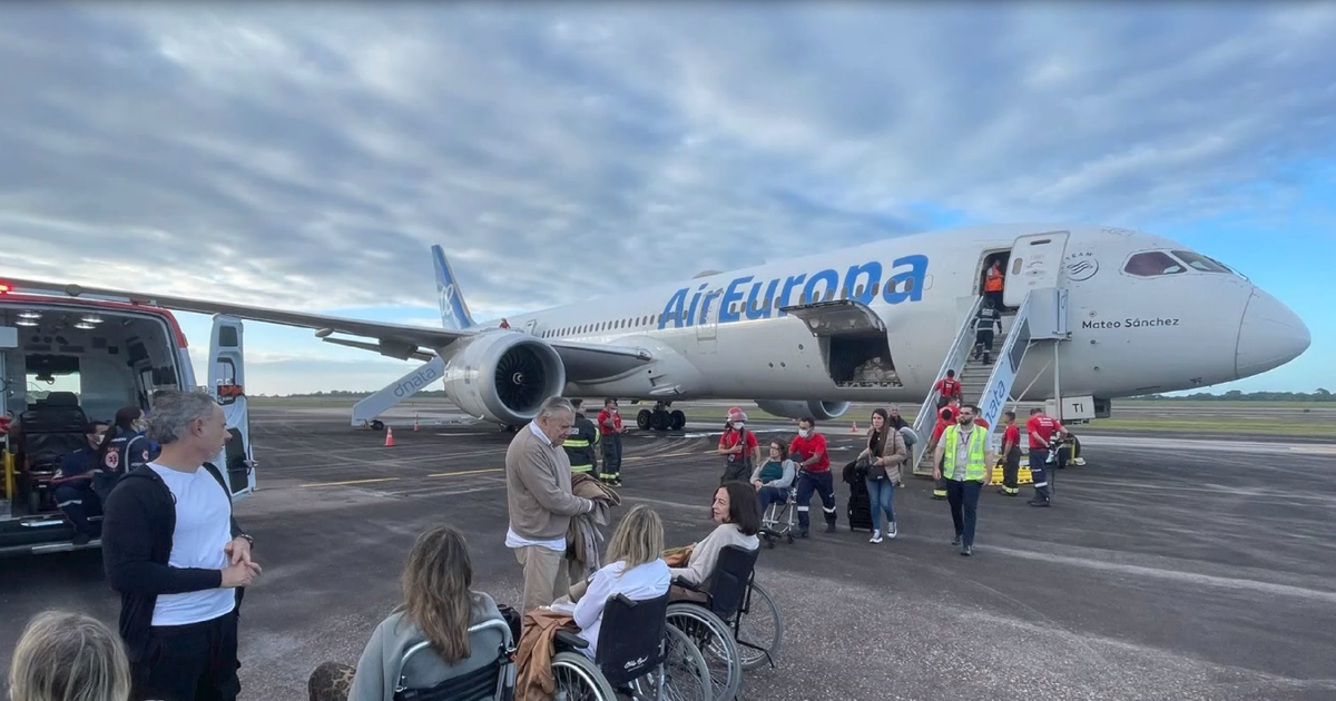 Vuelo con caída libre rumbo a Montevideo: pasajeros demandarán a la aerolínea Air Europa por el incidente