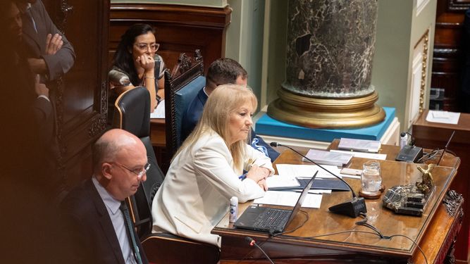 Polémica en el Senado por declaración sobre Cuba: la oposición se fue de sala y FA votó por unanimidad
