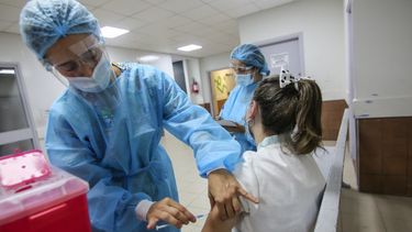 Sociedad Uruguaya de Pediatría exhortó a vacunar a adolescentes
