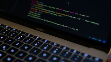 hackearon las paginas web del hospital de clinicas, el inisa y otras instituciones