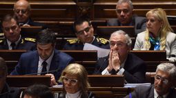 El ministro del Interior, Luis Alberto Heber, en interpelación en Diputados.