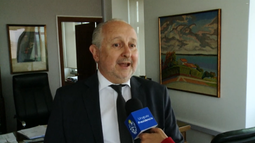 &nbsp;Ministro de Educación y Cultura, Pablo da Silveira.