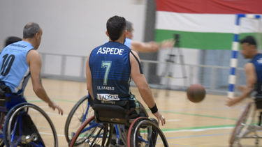 Canelones financió diez sillas adaptadas para básquet inclusivo