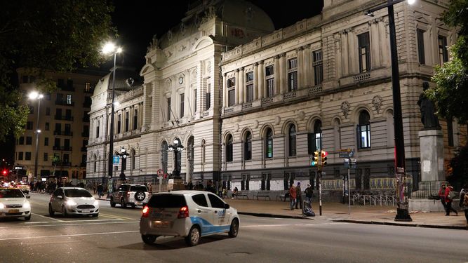 Fondo de Solidaridad notificó por error el cese de becas