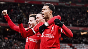 Liverpool ganó 2-1 al Fulham con asistencias de Darwin Núñez.