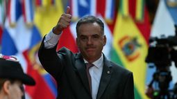 Yamandú Orsi en cumbre Mercosur.