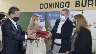 SND entregó en Gregorio Aznárez primer desfibrilador donado por BROU