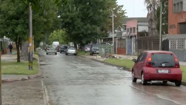 policia de particular sufrio intento de rapina: se identifico pero el delincuente no desistio y lo baleo