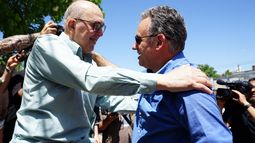 Después de votar, Yamandú Orsi fue a visitar a Marcos Carámbula: Para no perder la costumbre