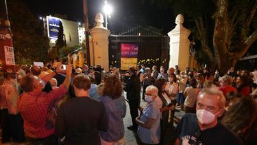 Manifestantes reclaman paz en Ucrania.