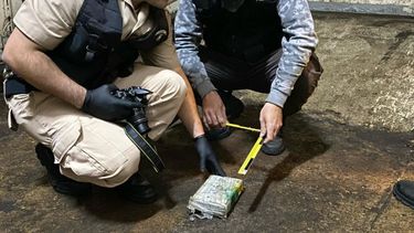 La Prefectura argentina incautó cocaína en un barco de bandera italiana que llegó desde Uruguay