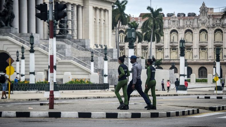 Fuerte presencia policial en La Habana ante llamado a marcha opositora