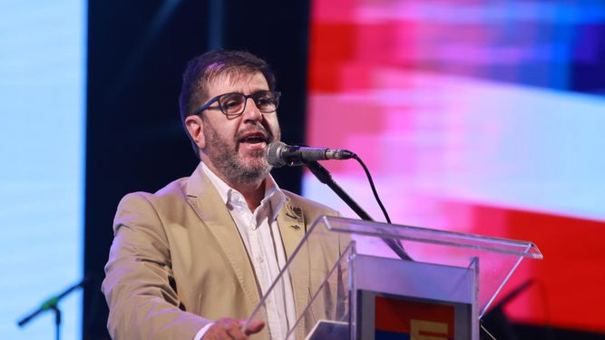 Reconocer a quienes todavía hoy nos acompañan, destacó Fernando Pereira