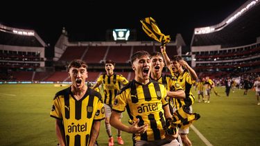 penarol cerro el plantel para la final de la intercontinental