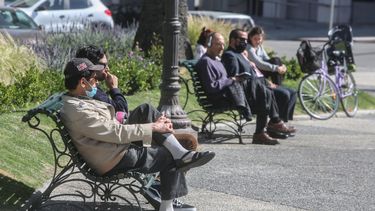 El 67% de los casos de COVID-19 en Uruguay están relacionados a otro positivo