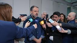 ¿Qué dice la carta de renuncia de Charles Carrera al Senado? | FocoUy