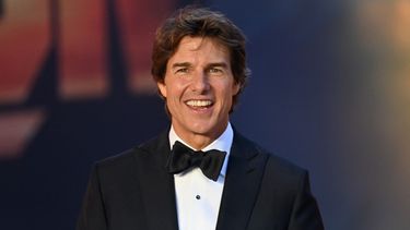 secuela de top gun no decepciona y lidera la taquilla norteamericana 