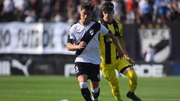 Peñarol y Danubio juegan en Jardines del Hipódromo por la fecha 11 del Clausura.