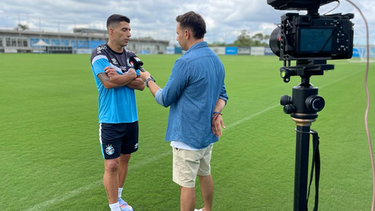Luis Suárez habló de su permanencia en la selección y de Gremio