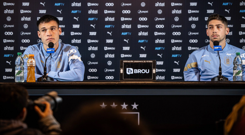 Los jugadores Federico Valverde y Manuel Ugarte hablaron este jueves en conferencia de prensa previo al partido de Uruguay - Chile.