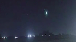 Un bólido iluminó el cielo en varios puntos del país y sorprendió a los espectadores