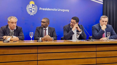 Sin Arazatí, habrá una planta potabilizadora de 200.000 metros cúbicos en la cuenta del río Santa Lucía