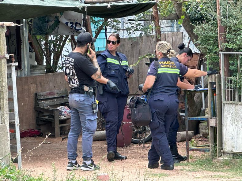 Una pareja rapiñó un almacén en Manga; robaron hasta la moto del propietario pero fueron capturados