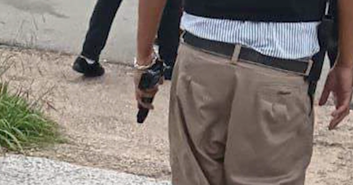 Padres detienen a un menor armado en la entrada de liceo en Barros Blancos: 