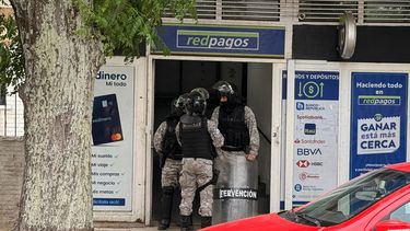 Allanaron un local de pagos en La Teja buscando documentos en la investigación sobre Luis Fernández Albín