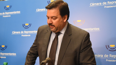 Decenas de personas despiden a Adrián Peña