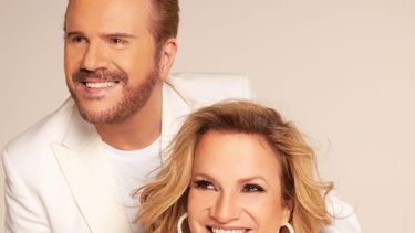 pimpinela se presenta en montevideo con su nuevo espectaculo siempre juntos tour