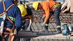 El desempleo en setiembre se ubicó en 6,9%, y fue mayor en Montevideo que en el resto del país