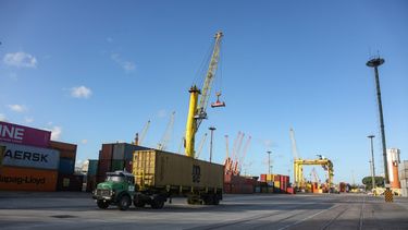 Transportistas piden solución por tránsito trancado en el puerto