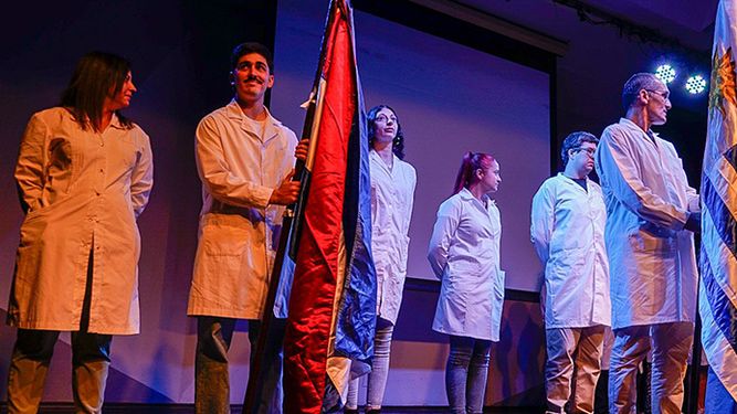 Más de 450 nuevos maestros egresados en un acto en Montevideo