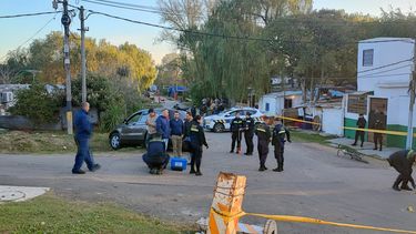 Un homicidio se registró este lunes en las calles Rivera Indarte y Gregorio Camino en el barrio Tres Ombúes.