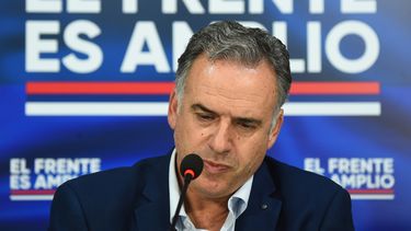 Yamandú Orsi criticó defensa de Uruguay en el caso Pluna pero reconoció que el FA cometió errores