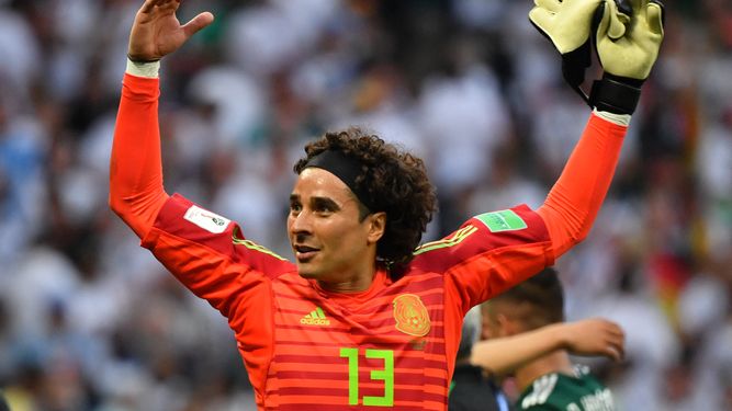 México presentó lista con Ochoa y Guardado en su quinto Mundial