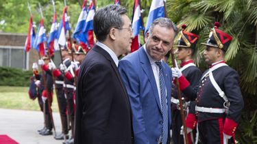 ¿Qué alcance tuvo la reunión entre Yamandú Orsi y Ding Xuexiang, viceprimer ministro chino?