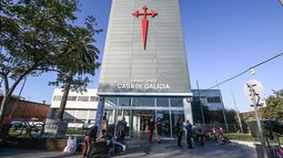 Negocian condiciones para médicos de Casa de Galicia
