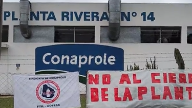 Paro y movilización en Rivera en rechazo al cierre de la planta de Conaprole