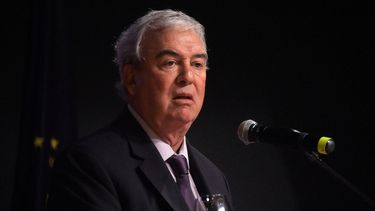 Heber respondió a la condena del gobierno venezolano por avión retenido