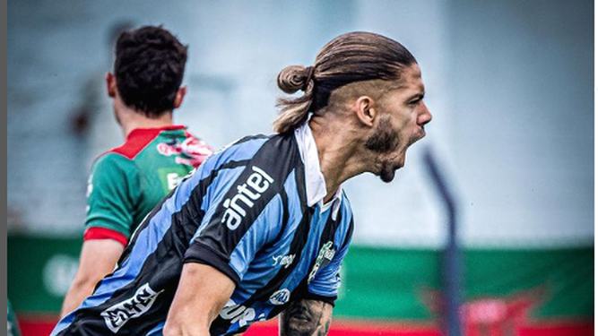 Thiago Vecino.