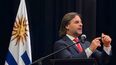 luis lacalle pou diserto en un foro sobre la promocion de la construccion en paraguay