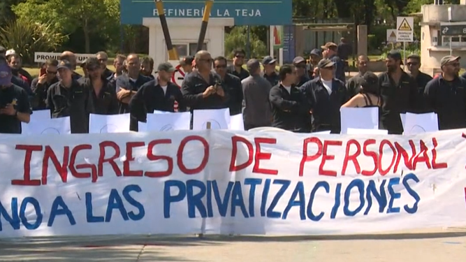 En noviembre de 2022, Fancap se movilizó y bloqueó la entrada de la refinería.