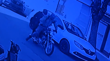 Delincuente con uniforme militar robó $400.000 de una financiera