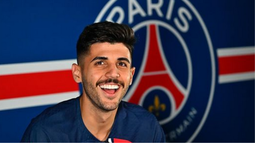 Lucas Beraldo ficha con el PSG hasta 2028.